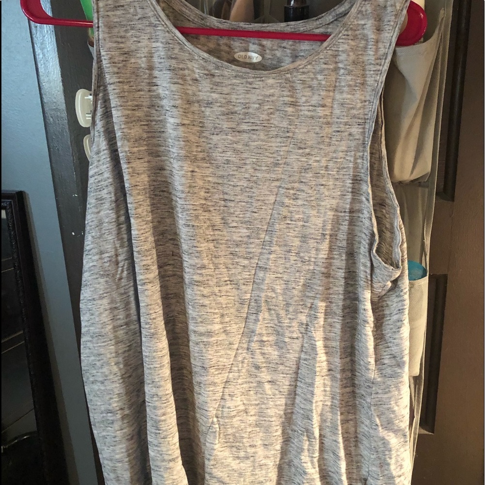 Old Navy tank!